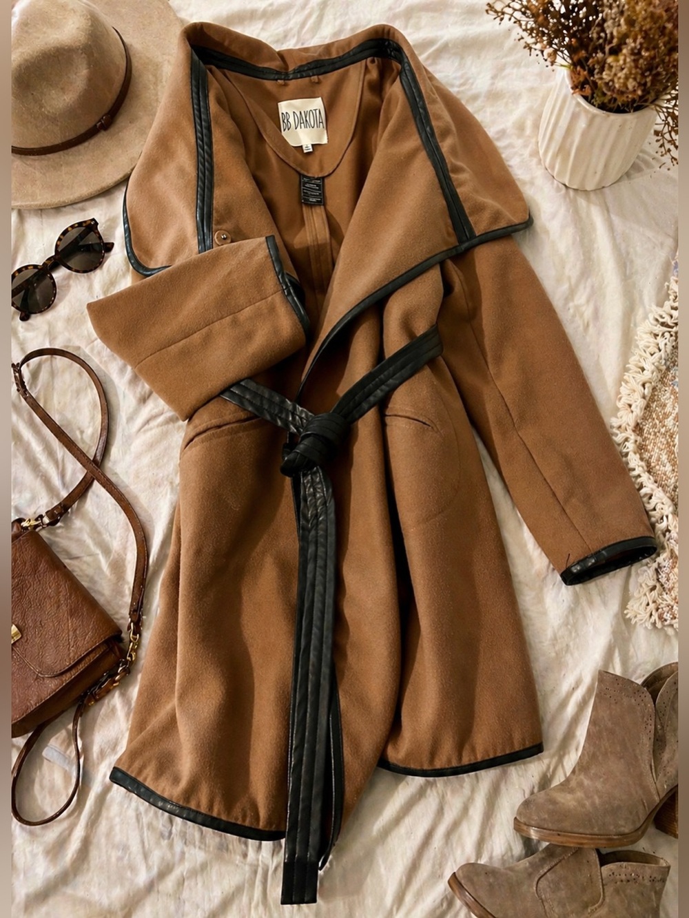 BB Dakota Camel Wrap Coat w/ Black Faux Leather Trim Hooded Belted Jacket Size L